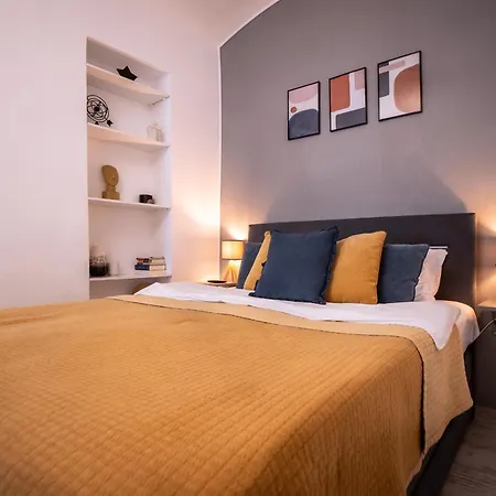Historical Townhouse - Hypercenter * Cluj-Napoca