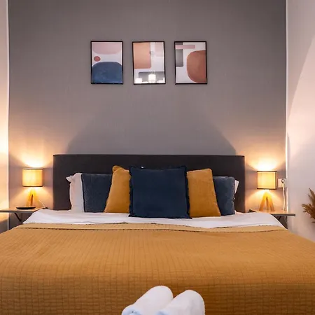 Historical Townhouse - Hypercenter Apartment Cluj-Napoca