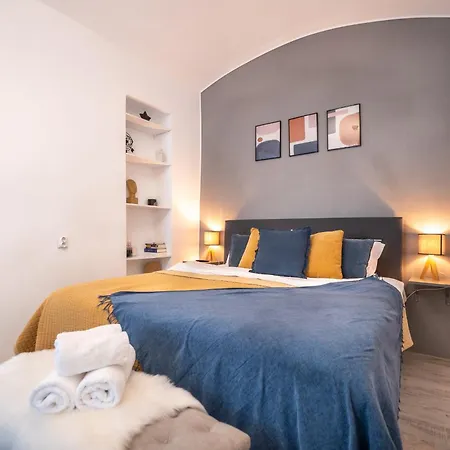 Historical Townhouse - Hypercenter Apartment Cluj-Napoca